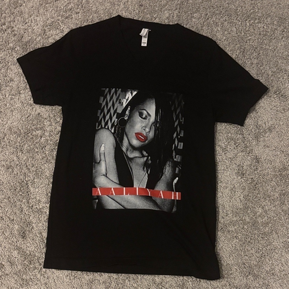 Aaliyah t-shirt